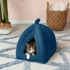 FurHaven Calming Fleece Covered Dog & Cat Bed