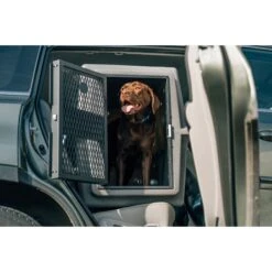 Dakota 283 Hero Dog Kennel -Pet Care Sales 361563 PT8. AC SS1800 V1696354003