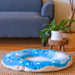 HappyCare Textiles 3D Realistic Donut Print Bolster Dog Bed 9 HappyCare Textiles 3D Realistic Donut Print Bolster Dog Bed -Pet Care Sales 366943 PT3. AC SS1800 V1645639601