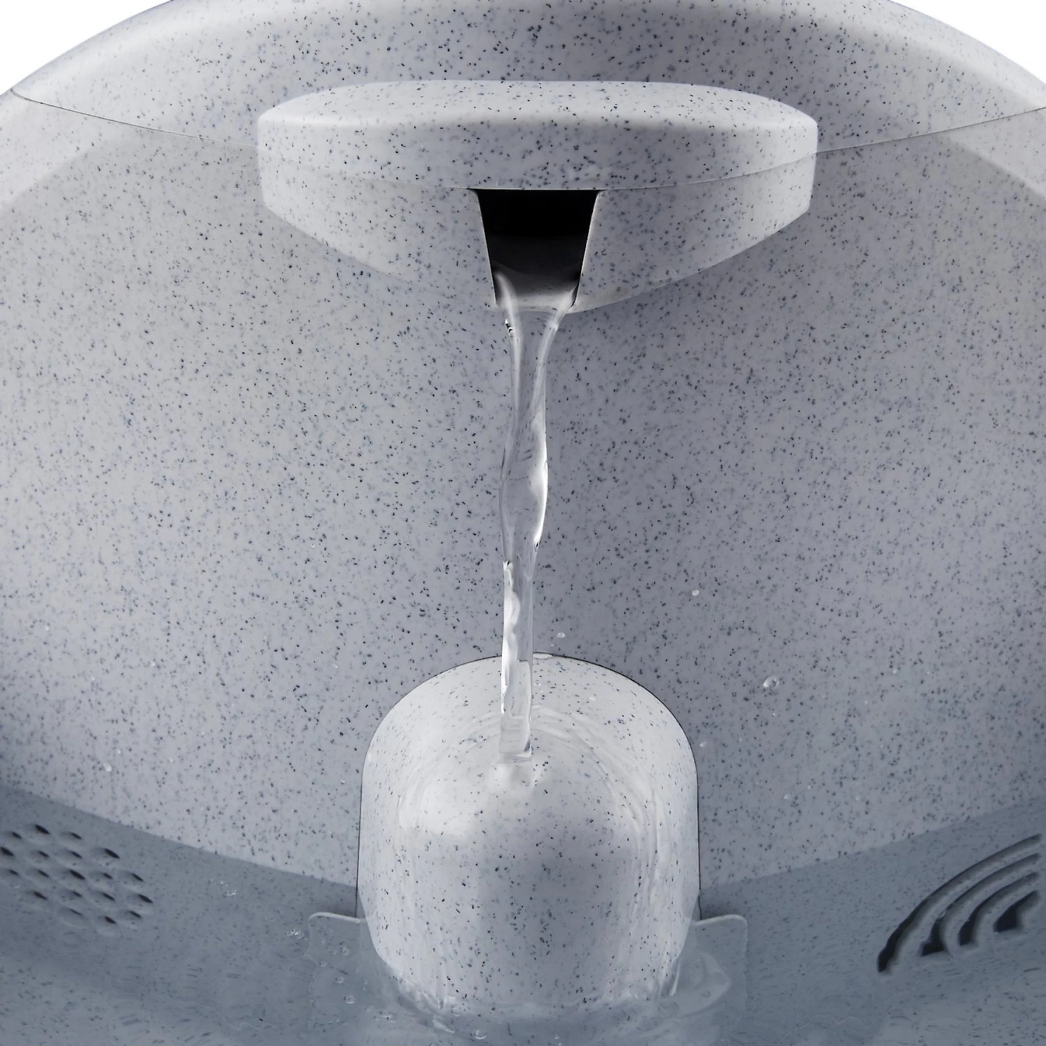 PetSafe Drinkwell Everflow Plastic Dog & Cat Fountain 5 PetSafe Drinkwell Everflow Plastic Dog & Cat Fountain - Image 5