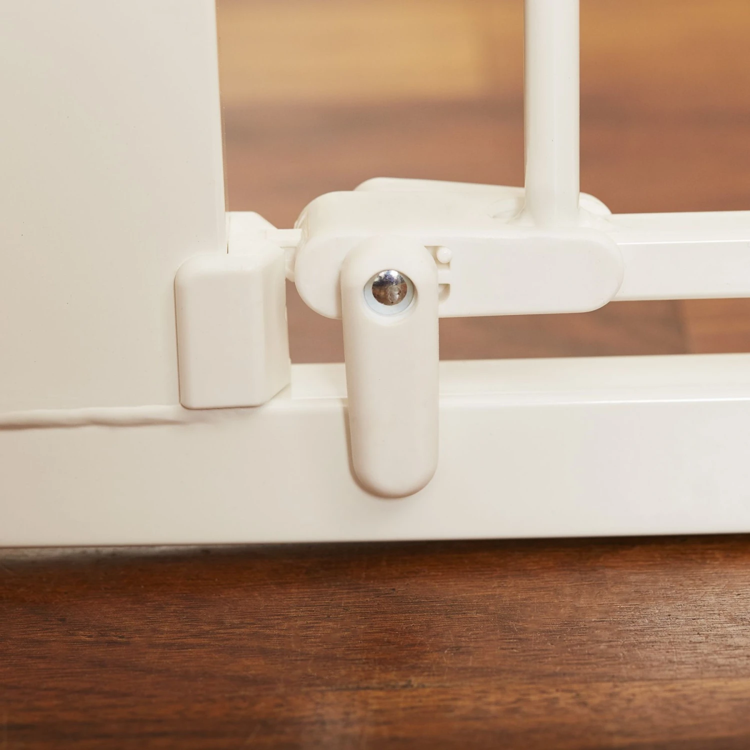 MyPet Extra Tall & Wide Walk Thru Easypass Cat & Dog Gate, White 8 MyPet Extra Tall & Wide Walk Thru Easypass Cat & Dog Gate, White - Image 8